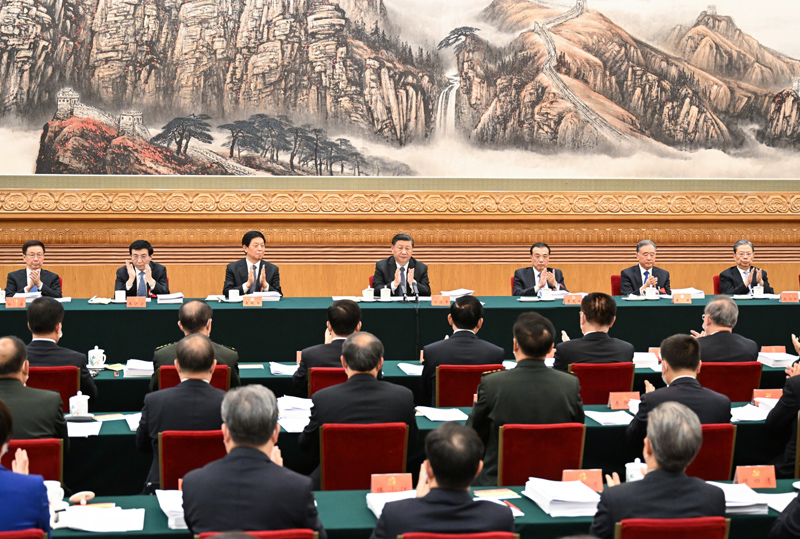 党的二十大主席团举行第二次会议 习近平主持会议(图2)