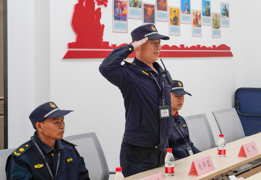 点赞!龙岗退役军人紧急灭火救人(图6) 图片