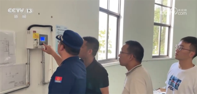 各地消防救援部门排查整治火患 全力做好假期火灾防控工作(图3)