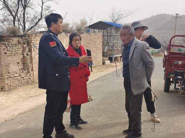 寻人暖心接力，爱心照亮村庄(图2)