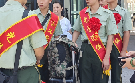 山东青岛：42年向险而行 战风斗浪书写一生传奇