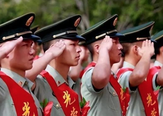 上海奉贤区:一位“兵支书”的坚守与担当