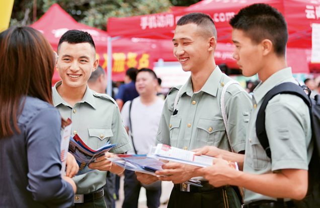 北京通州区：路遇危险，老兵挺身而出