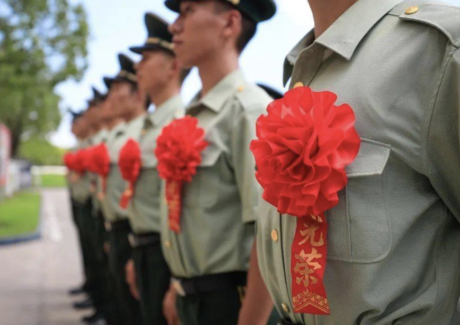 湖南双峰：退役军人徒手夺刀救人