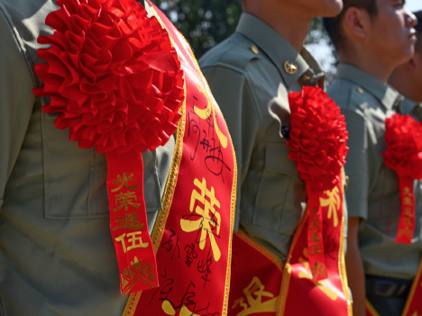 江苏张家港：60岁退役老兵逆行救火