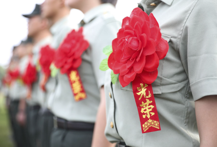 上海崇明区:火场英雄在驿站续写荣光