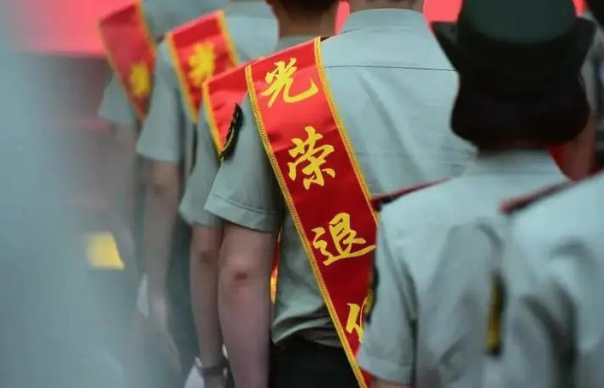 江苏响水：危急时刻纵身一跃 退役军人勇救落水老人