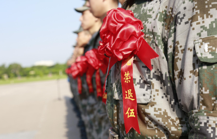 江西上饶:战魂不息再出征 戎装虽卸志犹存