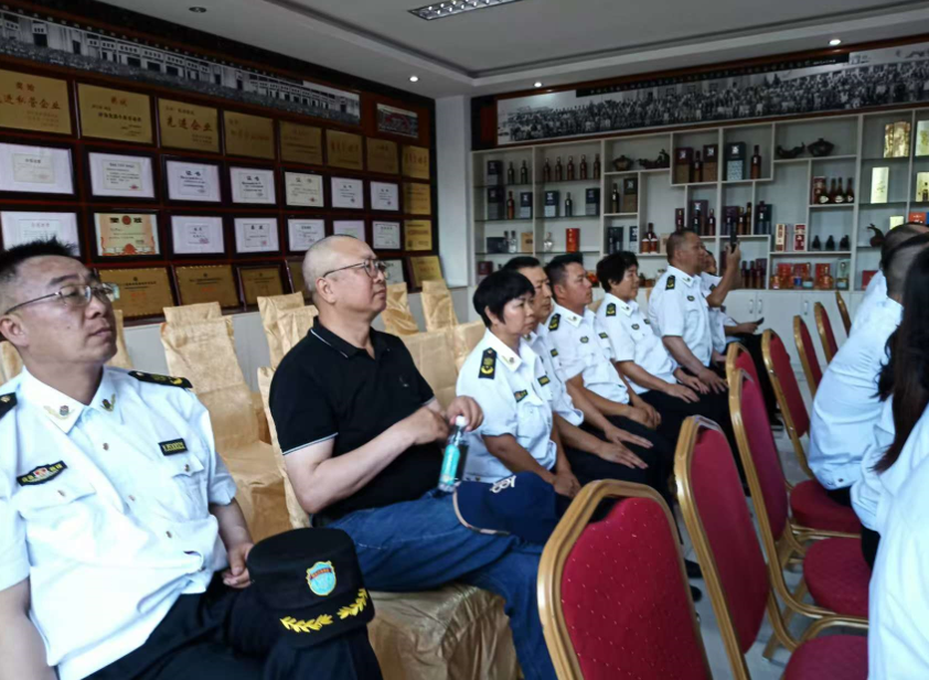 以练备战强本领 凝心聚力保平安 ——国际应急救援中心云南总队组建后首场综合实战大练兵顺利举办(图8) 88.png