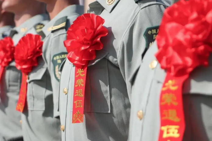 江苏响水:危急时刻纵身一跃 退役军人勇救落水老人