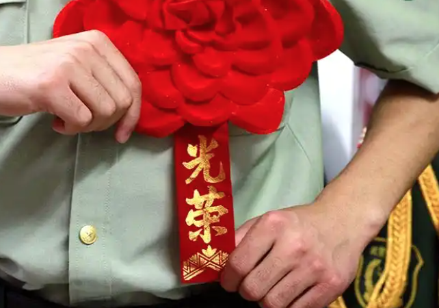 暖心!德阳退役军人河边紧急救人止悲剧