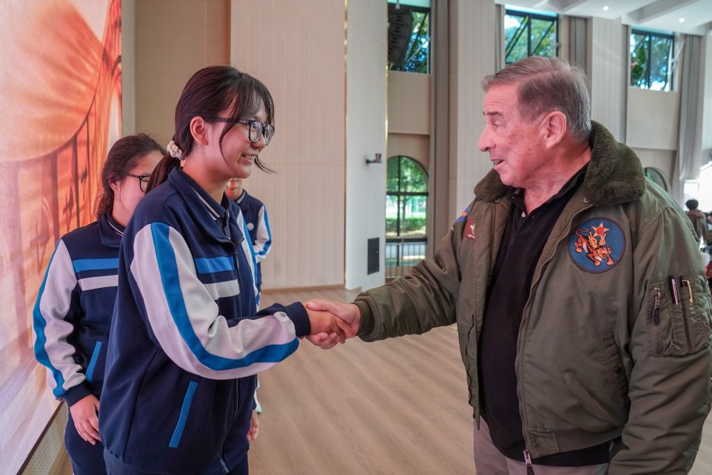 习近平主席讲述的中美人民友好故事(图2) 习近平主席讲述的中美人民友好故事(图2)