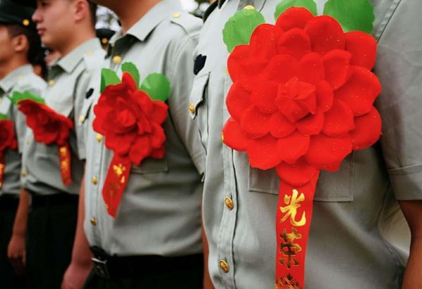 辽宁铁岭:激流之中退役军人救下被困八旬老人